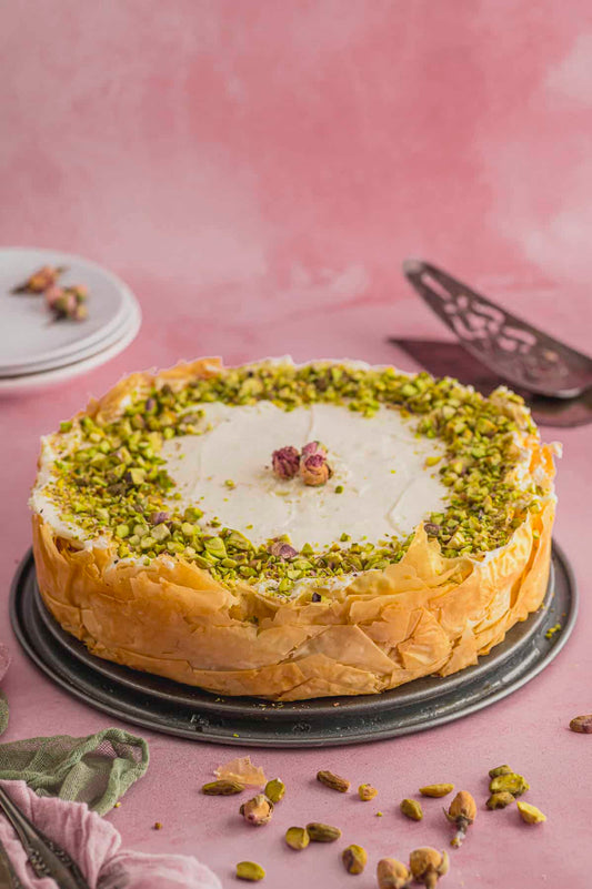 Baklava cheese cake